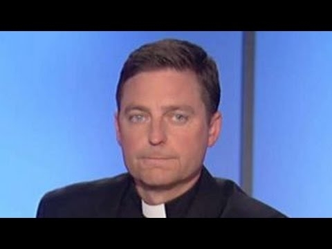 Father Morris: Clinton camp mocking Catholics is 'bigotry'
